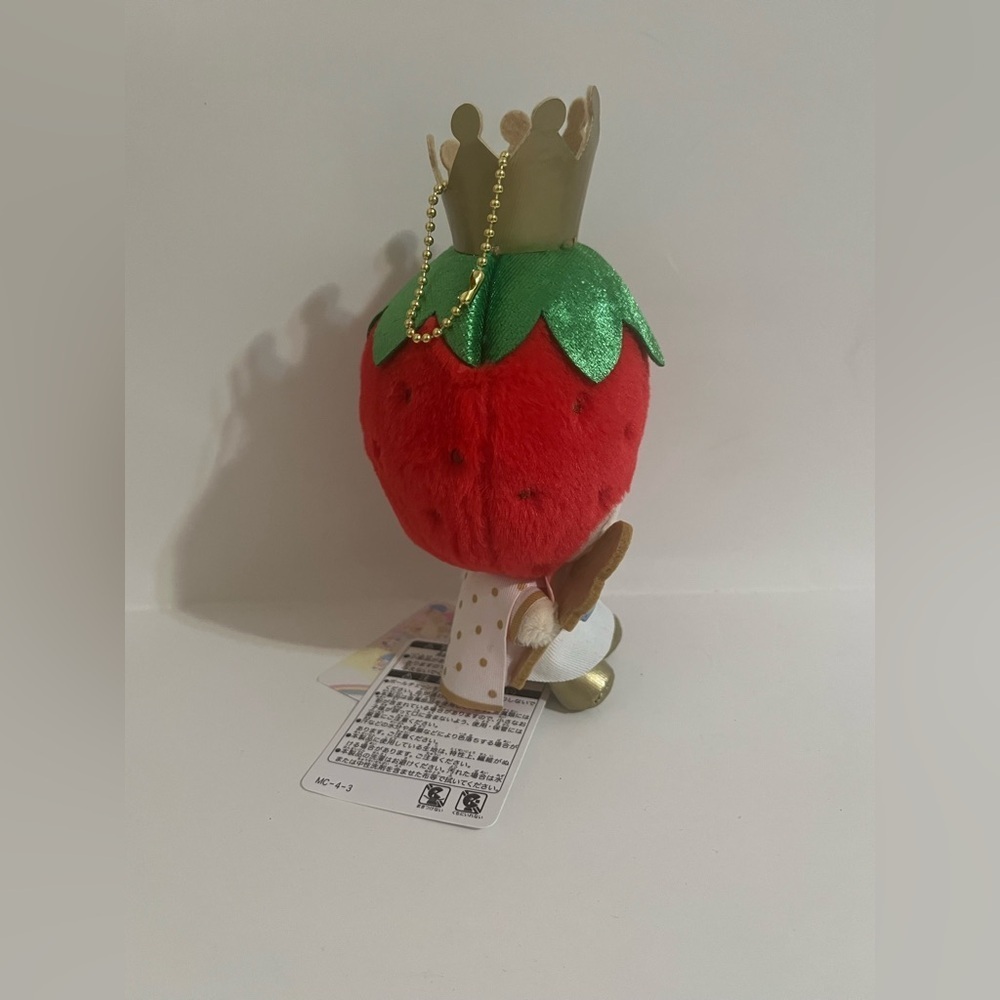Sanrio 50th Anniversary Strawberry News Strawberry King Keychain Plush - Picture 4 of 7
